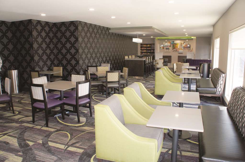 La Quinta Inn And Suites By Wyndham Elkhart Étterem fotó